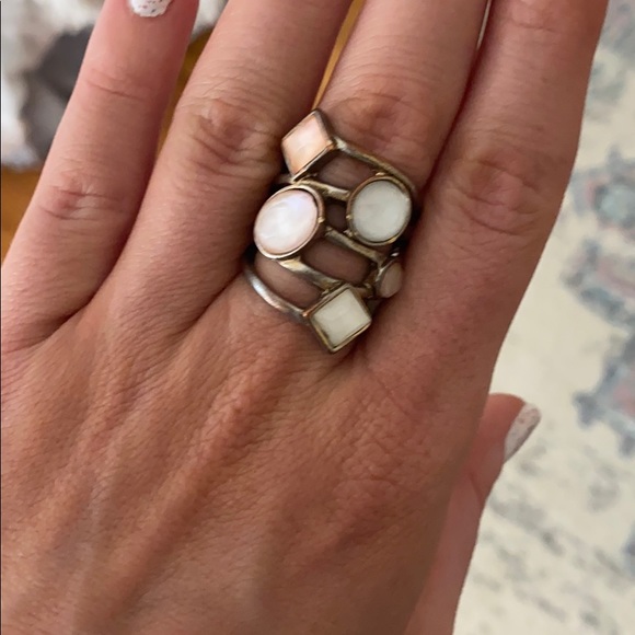 Cool statement ring - Picture 1 of 8